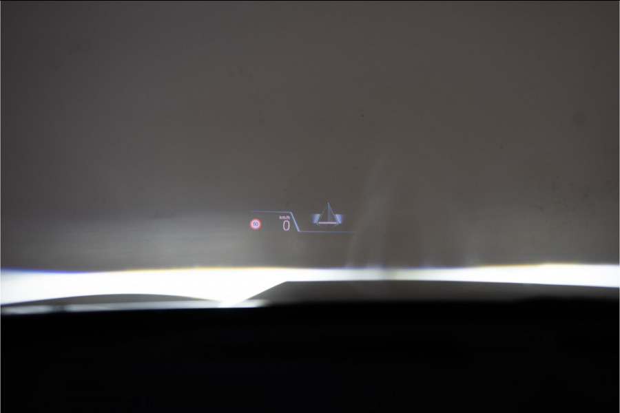 BMW X1 xDrive30e M-Sport 326PK | Pano | Harman/Kardon | HUD | Sfeer | Keyless | Massage VOL! 12 MND Garantie