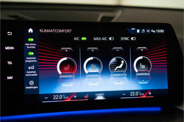 BMW X1 xDrive30e M-Sport 326PK | Pano | Harman/Kardon | HUD | Sfeer | Keyless | Massage VOL! 12 MND Garantie