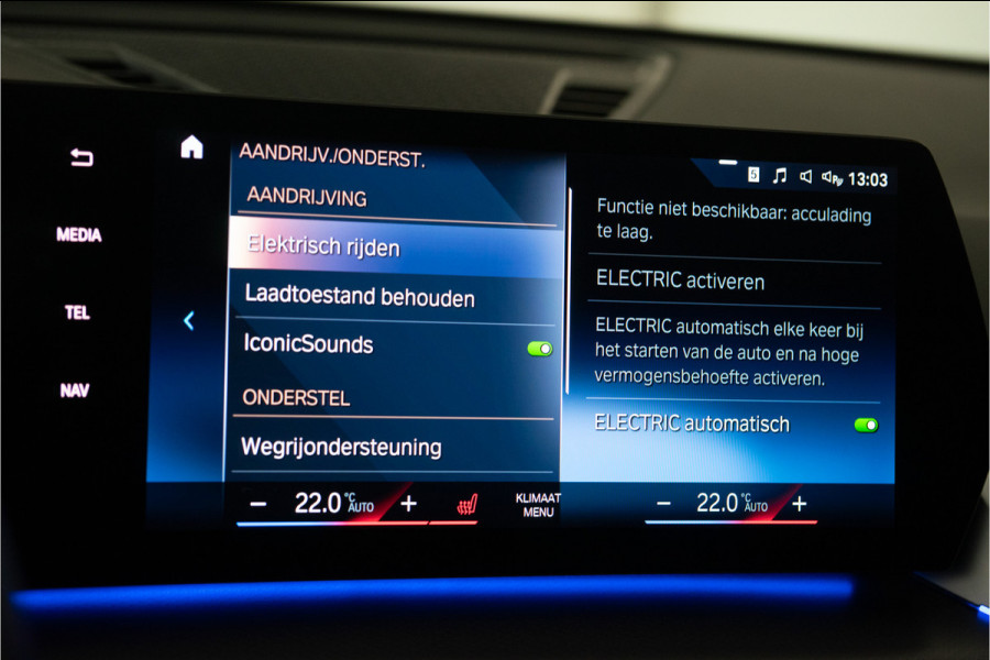 BMW X1 xDrive30e M-Sport 326PK | Pano | Harman/Kardon | HUD | Sfeer | Keyless | Massage VOL! 12 MND Garantie