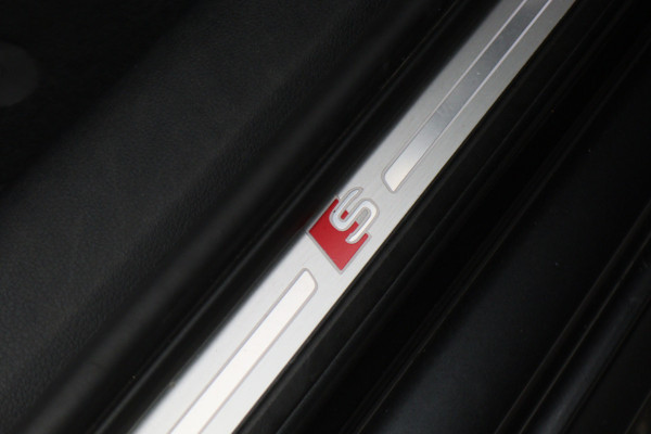 Audi A4 Avant 35 TFSI Sport S line edition 2x S-Line, LED, Navigatie, Climate, PDC, 18"
