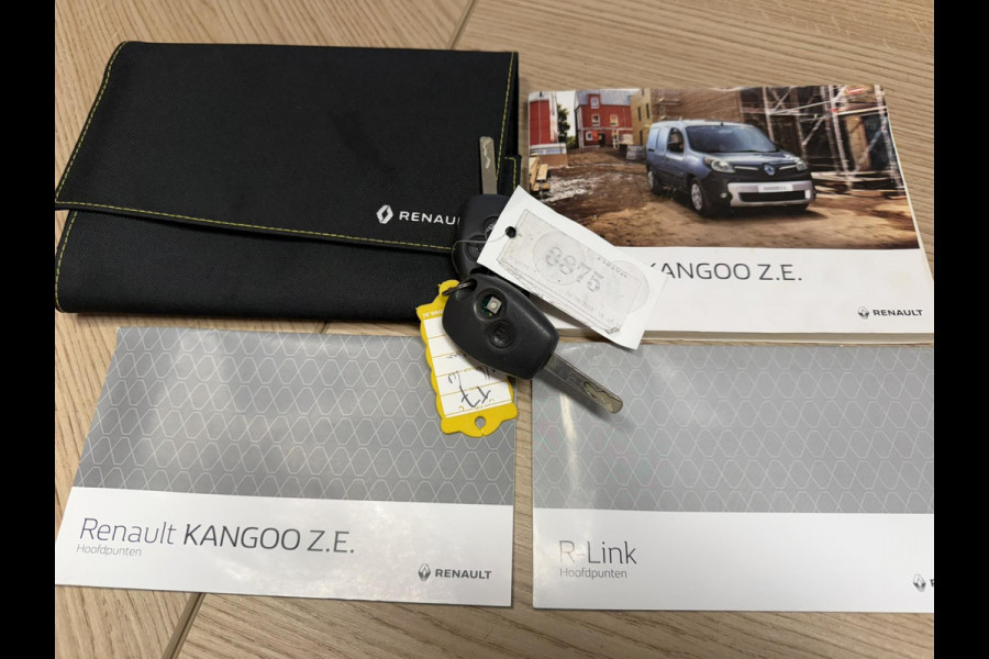Renault Kangoo Z.E.Dealeronderhouden SOH 90% Airco Cruise control Navigatie Radio/CD Parkeersensoren achter Schuifdeur rechts