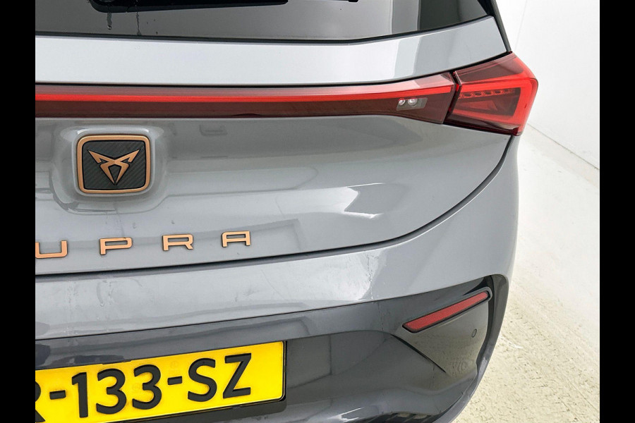 CUPRA Born Business 62 kWh | Navigatie | Apple Carplay/Android Auto | Camera Parkeersensoren | Adaptive Cruise Control | Stuurverwarming | Full Led | Climate Control | Lichtmetalen Velgen