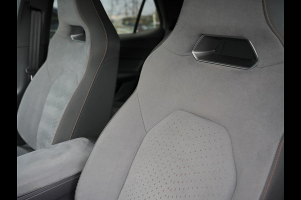 CUPRA Born Performance One 62 kWh SOH 93% | Apple Carplay/Android Auto | Stoel&stuur verwarmd |