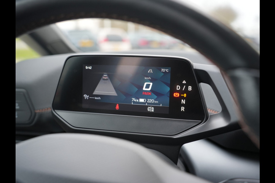 CUPRA Born Performance One 62 kWh SOH 93% | Apple Carplay/Android Auto | Stoel&stuur verwarmd |