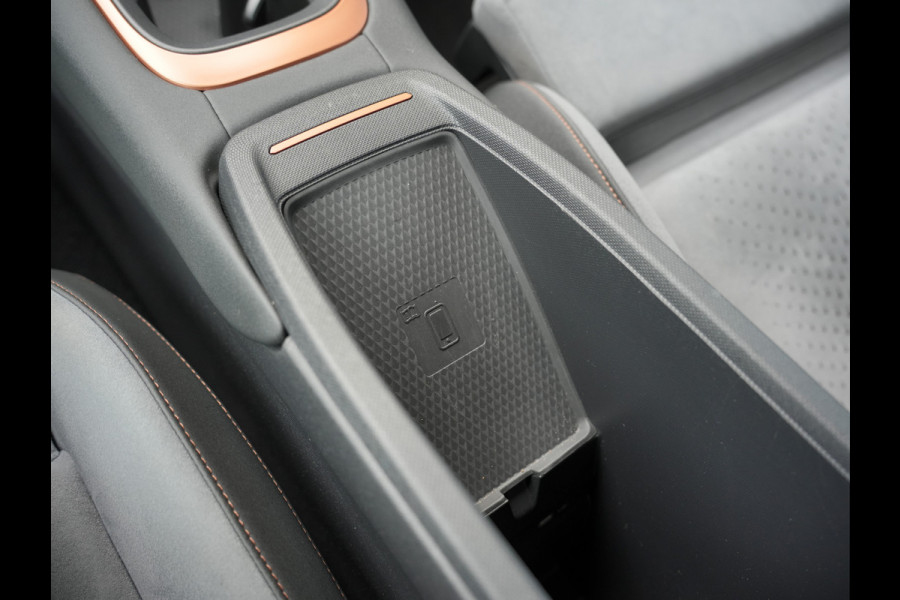 CUPRA Born Performance One 62 kWh SOH 93% | Apple Carplay/Android Auto | Stoel&stuur verwarmd |