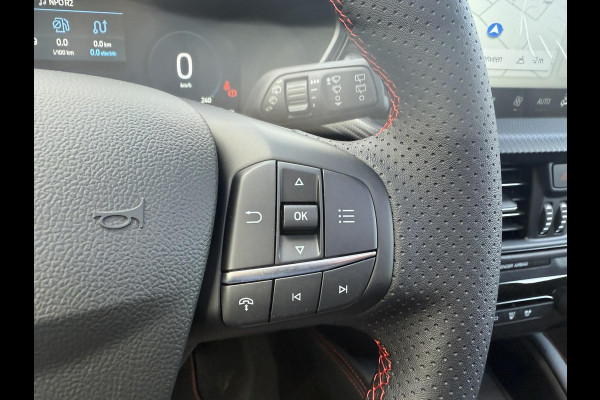 Ford Kuga 2.5 PHEV ST-Line X 243pk | Driver Assistance Pack | Black Package | Panoramadak | Winterpack | Adaptieve Matrix LED koplampen met Coast to Coast | Wegklapbare Trekhaak | AGR Stoelen