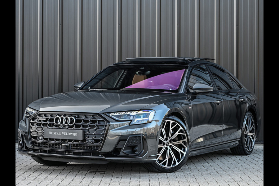 Audi A8 60 TFSI e quattro 463PK S-Line B&O Advanced | Head-Up Display | Achteras besturing | Panorama dak | Trekhaak | Soft-Close | Alcantara hemel bekleding | Carbon inleg | 360 Camera | Standkachel | Adaptive Cruise Control