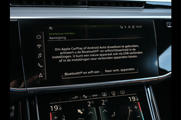 Audi A8 60 TFSI e quattro 463PK S-Line B&O Advanced | Head-Up Display | Achteras besturing | Panorama dak | Trekhaak | Soft-Close | Alcantara hemel bekleding | Carbon inleg | 360 Camera | Standkachel | Adaptive Cruise Control