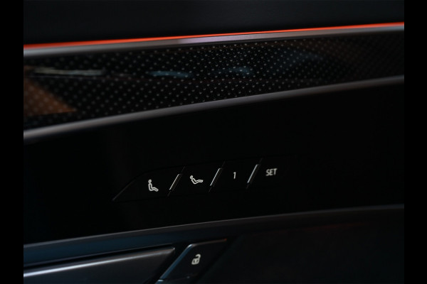 Audi A8 60 TFSI e quattro 463PK S-Line B&O Advanced | Head-Up Display | Achteras besturing | Panorama dak | Trekhaak | Soft-Close | Alcantara hemel bekleding | Carbon inleg | 360 Camera | Standkachel | Adaptive Cruise Control