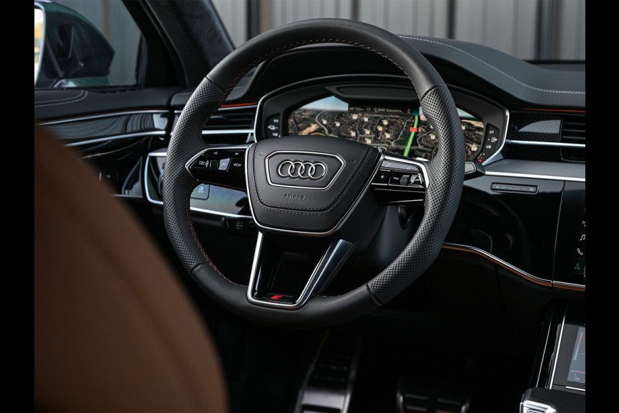 Audi A8 60 TFSI e quattro 463PK S-Line B&O Advanced | Head-Up Display | Achteras besturing | Panorama dak | Trekhaak | Soft-Close | Alcantara hemel bekleding | Carbon inleg | 360 Camera | Standkachel | Adaptive Cruise Control
