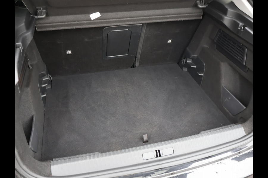 Citroën C4 1.2 SHINE AUT. *NIEUWE DBRIEM* + ADAPTIVE CRUISE | HEAD-UP | CAMERA | DAB | 18 INCH | CARPLAY