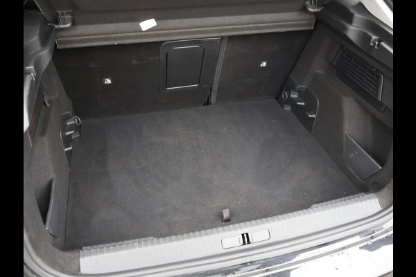 Citroën C4 1.2 SHINE AUT. *NIEUWE DBRIEM* + ADAPTIVE CRUISE | HEAD-UP | CAMERA | DAB | 18 INCH | CARPLAY