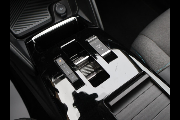 Citroën C4 1.2 SHINE AUT. *NIEUWE DBRIEM* + ADAPTIVE CRUISE | HEAD-UP | CAMERA | DAB | 18 INCH | CARPLAY