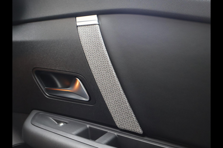 Citroën C4 1.2 SHINE AUT. *NIEUWE DBRIEM* + ADAPTIVE CRUISE | HEAD-UP | CAMERA | DAB | 18 INCH | CARPLAY