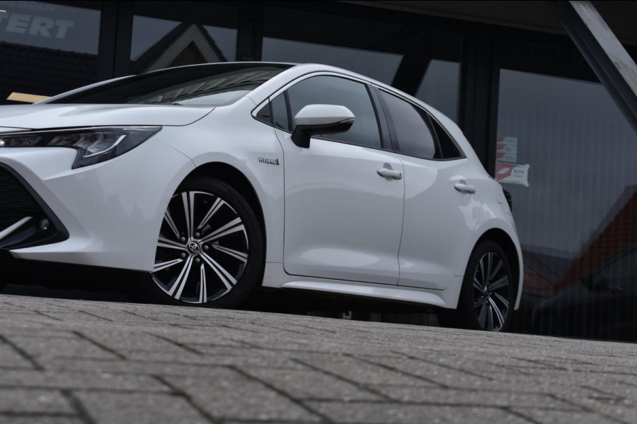 Toyota Corolla 1.8 Hybrid Dynamic | CAMERA | APPLE CARPLAY | ANDROID AUTO | NAP | STOELVERWARMING