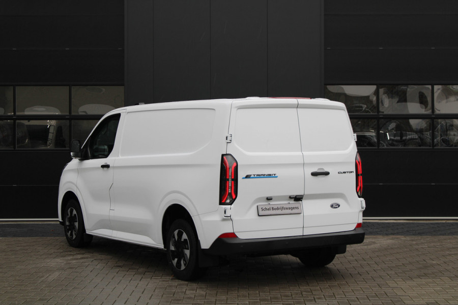 Ford E-Transit Custom 320 L1H1 Trend 65 kWh - Camera - Stoelverwarming - Carplay/Android - Rijklaar