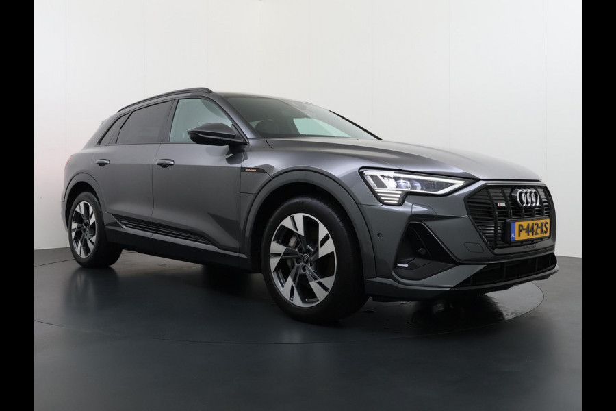 Audi e-tron 55 quattro S edition 95 kWh S-LINE BINNEN & BUITEN | SOH 94% | ORIG. NL AUTO | CAMERA | ELEK. KOFFERBAK | ADAPTIEVE CRUISE CONTROL | STOELVERWARMING | MEMORY SEATS |AFN. TREKHAAK | AUDI DEALER ONDERHOUDEN | RIJKLAAR + 12 MND BOVAG GARANTIE