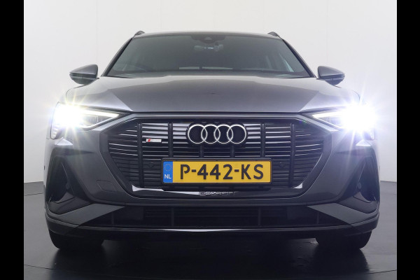 Audi e-tron 55 quattro S edition 95 kWh S-LINE BINNEN & BUITEN | SOH 94% | ORIG. NL AUTO | CAMERA | ELEK. KOFFERBAK | ADAPTIEVE CRUISE CONTROL | STOELVERWARMING | MEMORY SEATS |AFN. TREKHAAK | AUDI DEALER ONDERHOUDEN | RIJKLAAR + 12 MND BOVAG GARANTIE