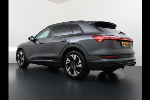 Audi e-tron 55 quattro S edition 95 kWh S-LINE BINNEN & BUITEN | SOH 94% | ORIG. NL AUTO | CAMERA | ELEK. KOFFERBAK | ADAPTIEVE CRUISE CONTROL | STOELVERWARMING | MEMORY SEATS |AFN. TREKHAAK | AUDI DEALER ONDERHOUDEN | RIJKLAAR + 12 MND BOVAG GARANTIE