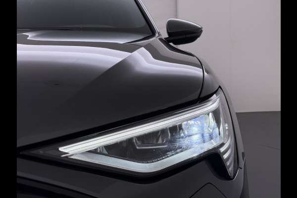 Audi e-tron 55 quattro S edition 95 kWh S-LINE BINNEN & BUITEN | SOH 94% | ORIG. NL AUTO | CAMERA | ELEK. KOFFERBAK | ADAPTIEVE CRUISE CONTROL | STOELVERWARMING | MEMORY SEATS |AFN. TREKHAAK | AUDI DEALER ONDERHOUDEN | RIJKLAAR + 12 MND BOVAG GARANTIE