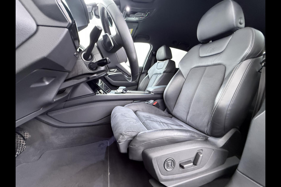 Audi e-tron 55 quattro S edition 95 kWh S-LINE BINNEN & BUITEN | SOH 94% | ORIG. NL AUTO | CAMERA | ELEK. KOFFERBAK | ADAPTIEVE CRUISE CONTROL | STOELVERWARMING | MEMORY SEATS |AFN. TREKHAAK | AUDI DEALER ONDERHOUDEN | RIJKLAAR + 12 MND BOVAG GARANTIE