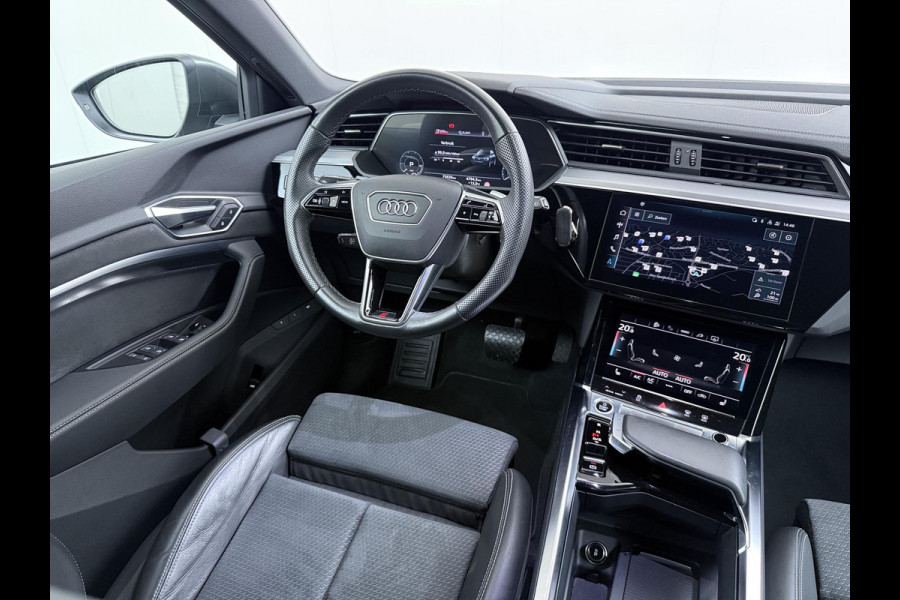 Audi e-tron 55 quattro S edition 95 kWh S-LINE BINNEN & BUITEN | SOH 94% | ORIG. NL AUTO | CAMERA | ELEK. KOFFERBAK | ADAPTIEVE CRUISE CONTROL | STOELVERWARMING | MEMORY SEATS |AFN. TREKHAAK | AUDI DEALER ONDERHOUDEN | RIJKLAAR + 12 MND BOVAG GARANTIE