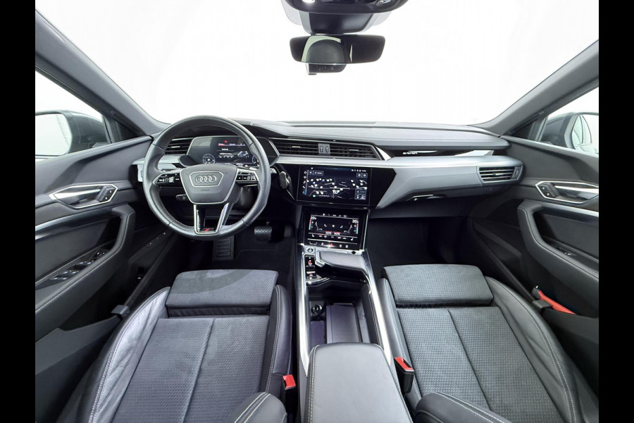 Audi e-tron 55 quattro S edition 95 kWh S-LINE BINNEN & BUITEN | SOH 94% | ORIG. NL AUTO | CAMERA | ELEK. KOFFERBAK | ADAPTIEVE CRUISE CONTROL | STOELVERWARMING | MEMORY SEATS |AFN. TREKHAAK | AUDI DEALER ONDERHOUDEN | RIJKLAAR + 12 MND BOVAG GARANTIE