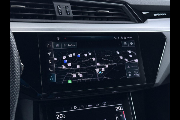Audi e-tron 55 quattro S edition 95 kWh S-LINE BINNEN & BUITEN | SOH 94% | ORIG. NL AUTO | CAMERA | ELEK. KOFFERBAK | ADAPTIEVE CRUISE CONTROL | STOELVERWARMING | MEMORY SEATS |AFN. TREKHAAK | AUDI DEALER ONDERHOUDEN | RIJKLAAR + 12 MND BOVAG GARANTIE