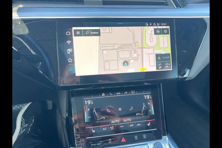 Audi e-tron 55 quattro Business ed. Plus 95 kWh | Panorama | Leder | Memory |