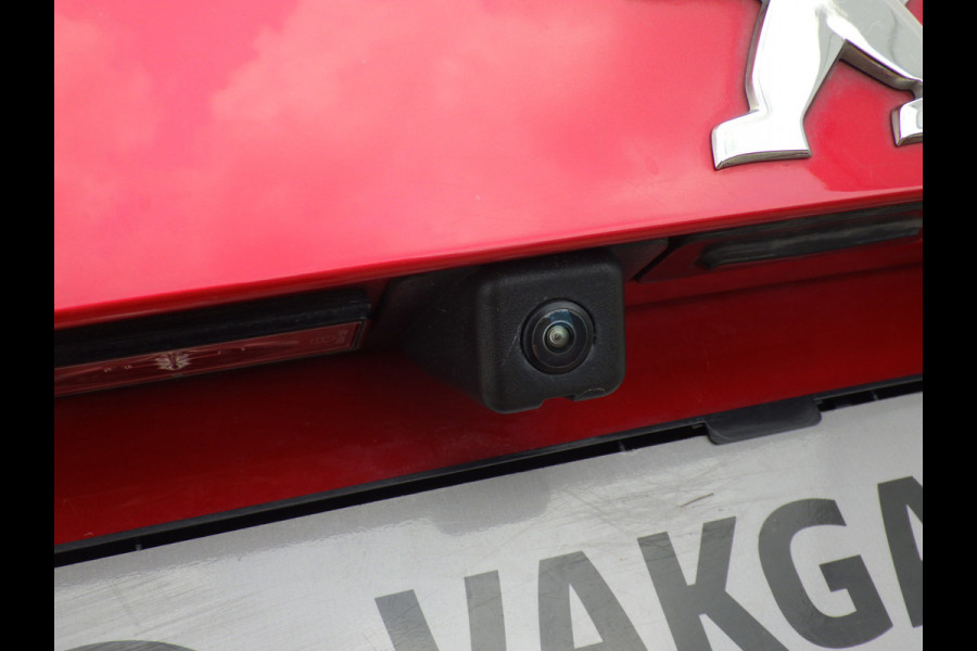 Peugeot 2008 1.2 PureTech GT Automaat, Cruise, Camera, Navi, Compleet!