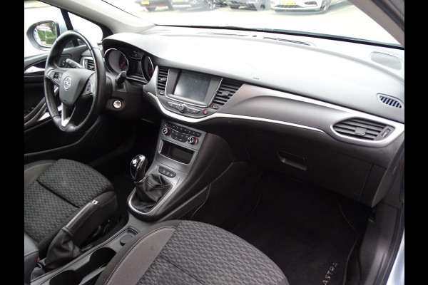 Opel Astra 1.2 Business Edition, Cruise Control, Camera, Navi, NL/NAP!