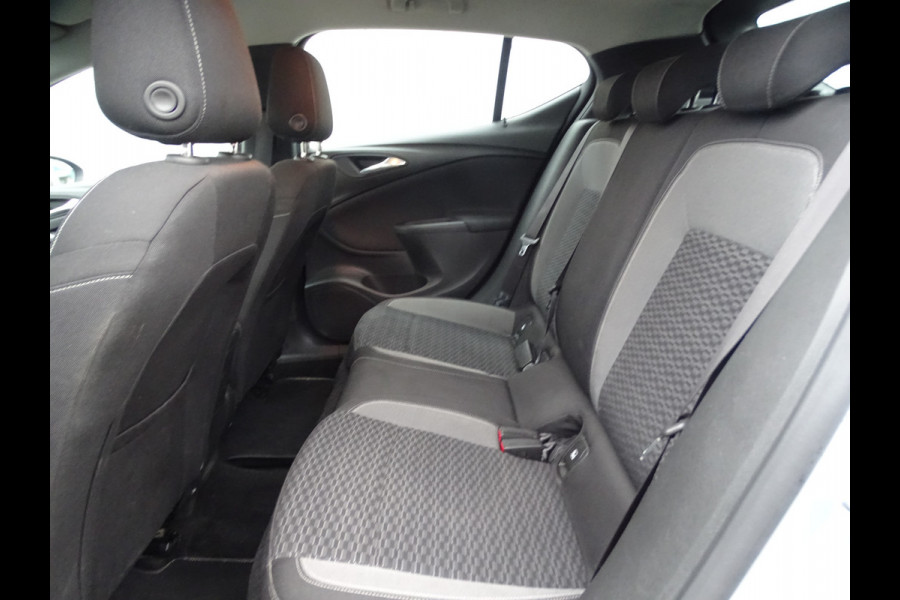 Opel Astra 1.2 Business Edition, Cruise Control, Camera, Navi, NL/NAP!