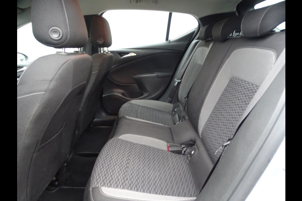 Opel Astra 1.2 Business Edition, Cruise Control, Camera, Navi, NL/NAP!