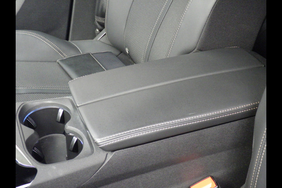 Peugeot 3008 1.2 GT Automaat, Cruise, Camera, LED, NAVI, NL/NAP!