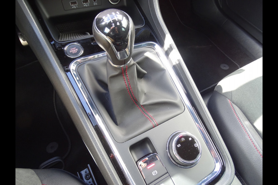 Seat Ateca 1.5 TSI FR 150 PK Business Intense, Compleet!