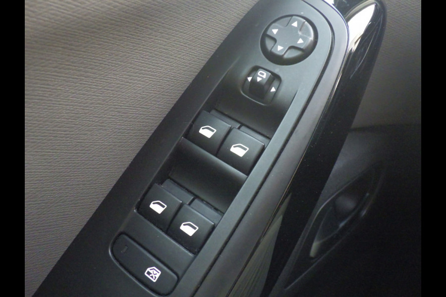 Citroën C4 Picasso 1.2 PureTech Feel, Camera, Cruise, Trekhaak!