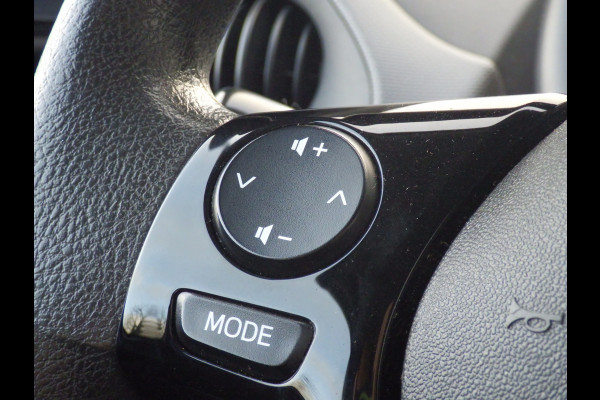 Peugeot 108 1.0 e-VTi, Camera, Cruise, Trekhaak, NL/NAP!