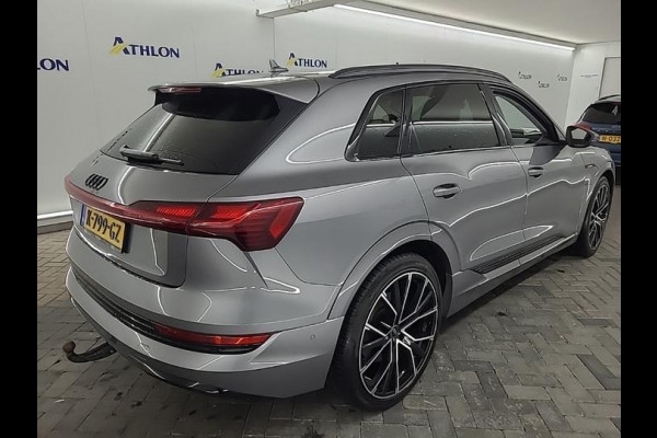 Audi e-tron Aut. 55 quattro Business ed. Plus 95 kWh | Trekhaak | Panorama | Navi |