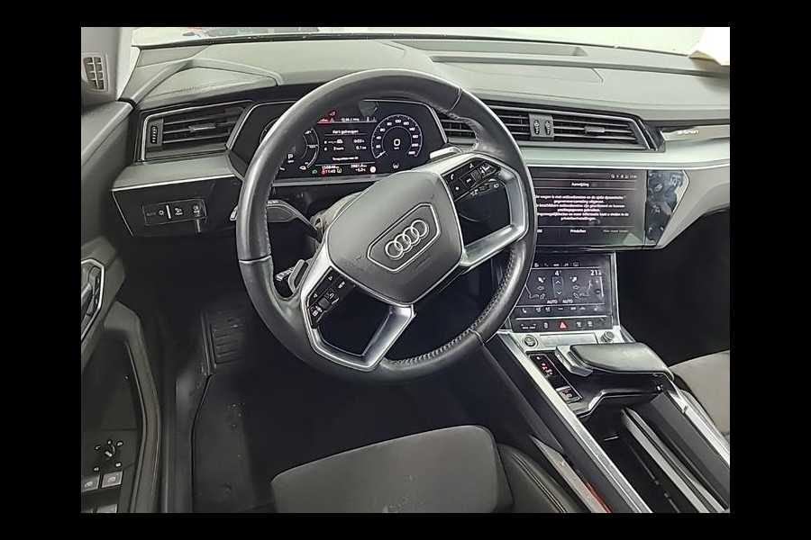 Audi e-tron Aut. 55 quattro Business ed. Plus 95 kWh | Trekhaak | Panorama | Navi |