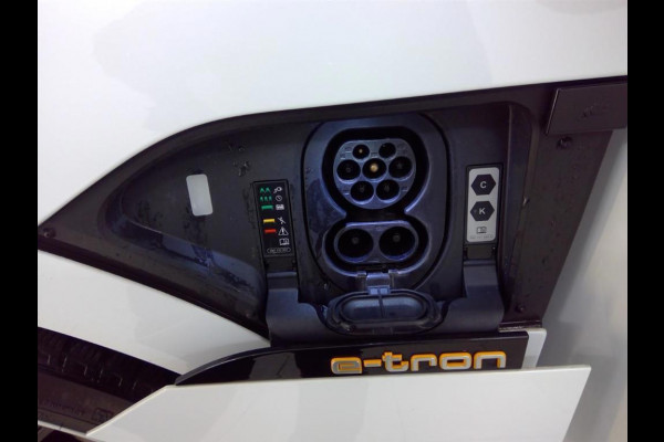 Audi e-tron Sportback Aut. 55 Quattro Sport Edition 95kWh | SoH 93% | Navi | LED | Stoel Verwarming |