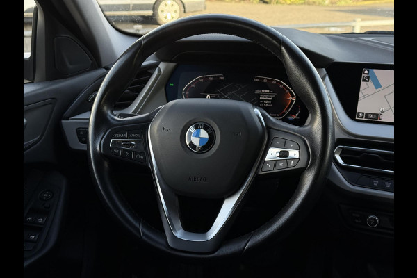 BMW 1-serie 118i Aut. Executive Edition | Navi | ECC | Xenon-LED |