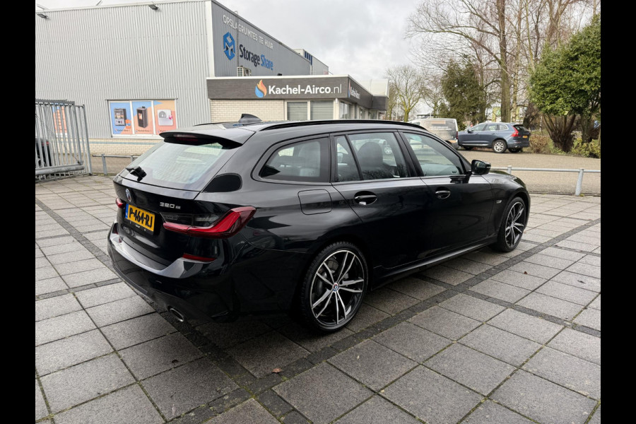 BMW 3 Serie Touring Aut. 320e M-Sport Edition | SoH 89% | Harman Kardon | Leder | Camera | Xenon-LED |