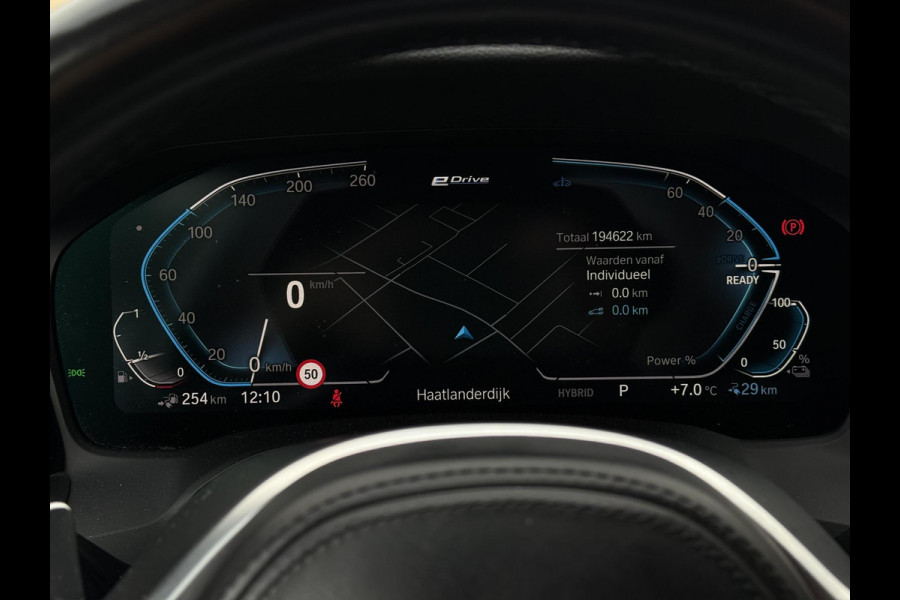 BMW 3 Serie Touring Aut. 320e M-Sport Edition | SoH 89% | Harman Kardon | Leder | Camera | Xenon-LED |