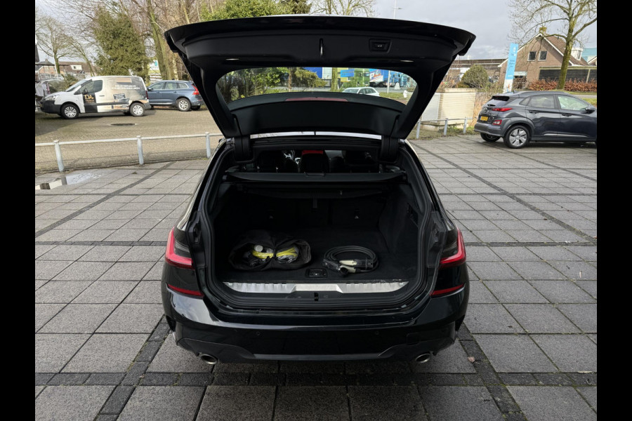 BMW 3 Serie Touring Aut. 320e M-Sport Edition | SoH 89% | Harman Kardon | Leder | Camera | Xenon-LED |