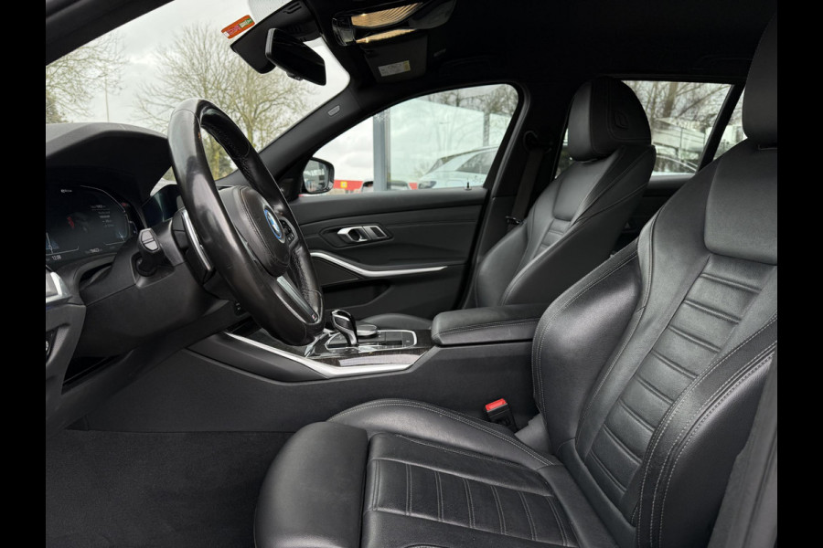 BMW 3 Serie Touring Aut. 320e M-Sport Edition | SoH 89% | Harman Kardon | Leder | Camera | Xenon-LED |