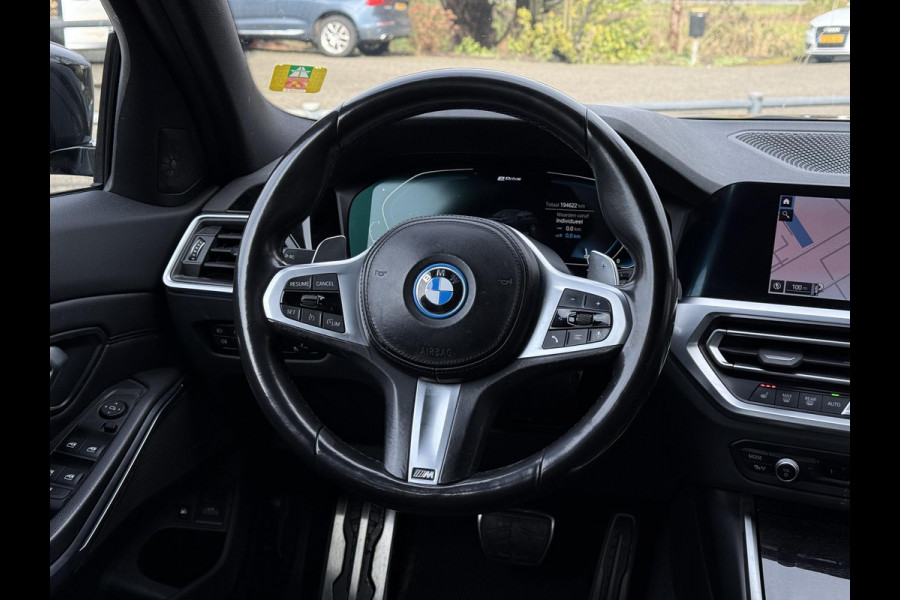 BMW 3 Serie Touring Aut. 320e M-Sport Edition | SoH 89% | Harman Kardon | Leder | Camera | Xenon-LED |