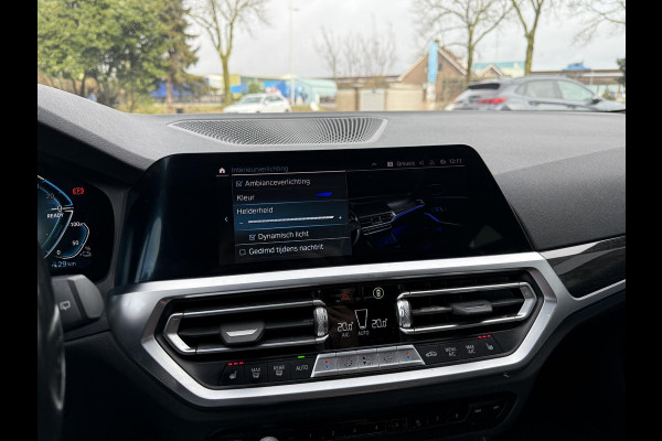 BMW 3 Serie Touring Aut. 320e M-Sport Edition | SoH 89% | Harman Kardon | Leder | Camera | Xenon-LED |