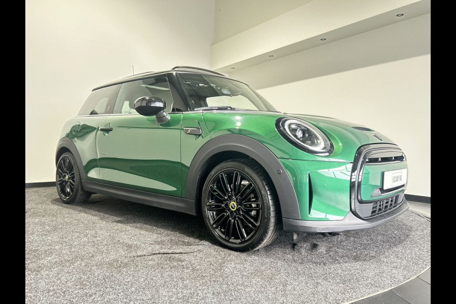 MINI Mini Electric Yours 33 kWh | lederen bekleding Yours | Panoramadak | HUD | Camera | ACC |LED Soh Waarde (batterijtest) 96,9%