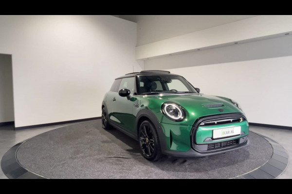 MINI Mini Electric Yours 33 kWh | lederen bekleding Yours | Panoramadak | HUD | Camera | ACC |LED Soh Waarde (batterijtest) 96,9%