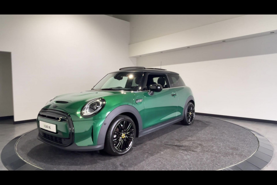 MINI Mini Electric Yours 33 kWh | lederen bekleding Yours | Panoramadak | HUD | Camera | ACC |LED Soh Waarde (batterijtest) 96,9%